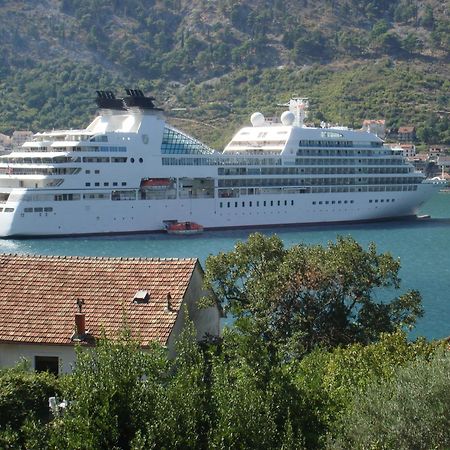 Apartment Mistovic Kotor Exteriör bild
